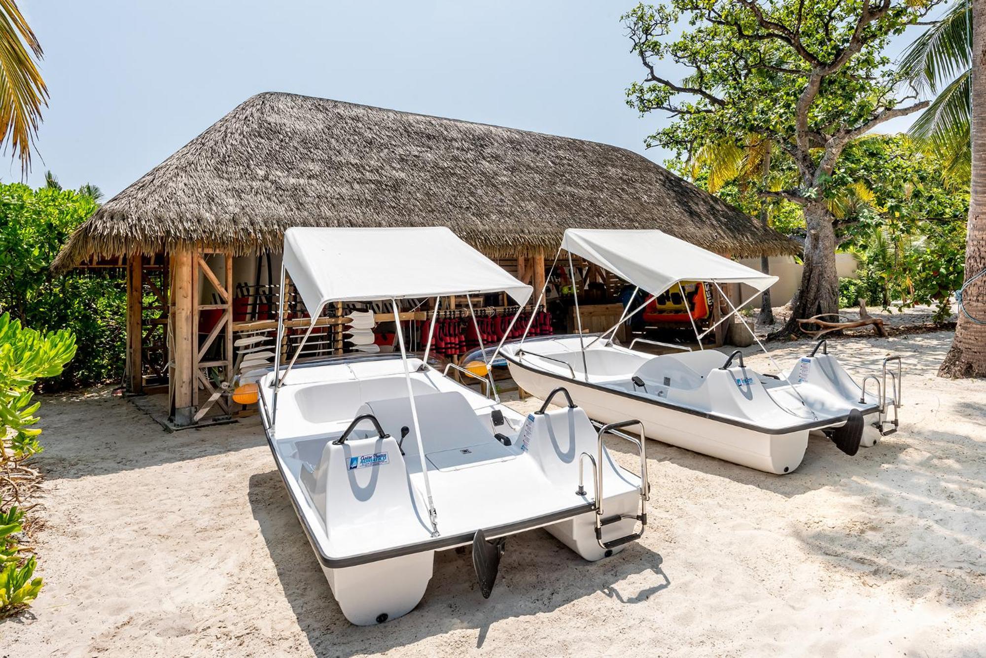 โจอาลี บีอิ้ง Hotel Meedhoo  ภายนอก รูปภาพ